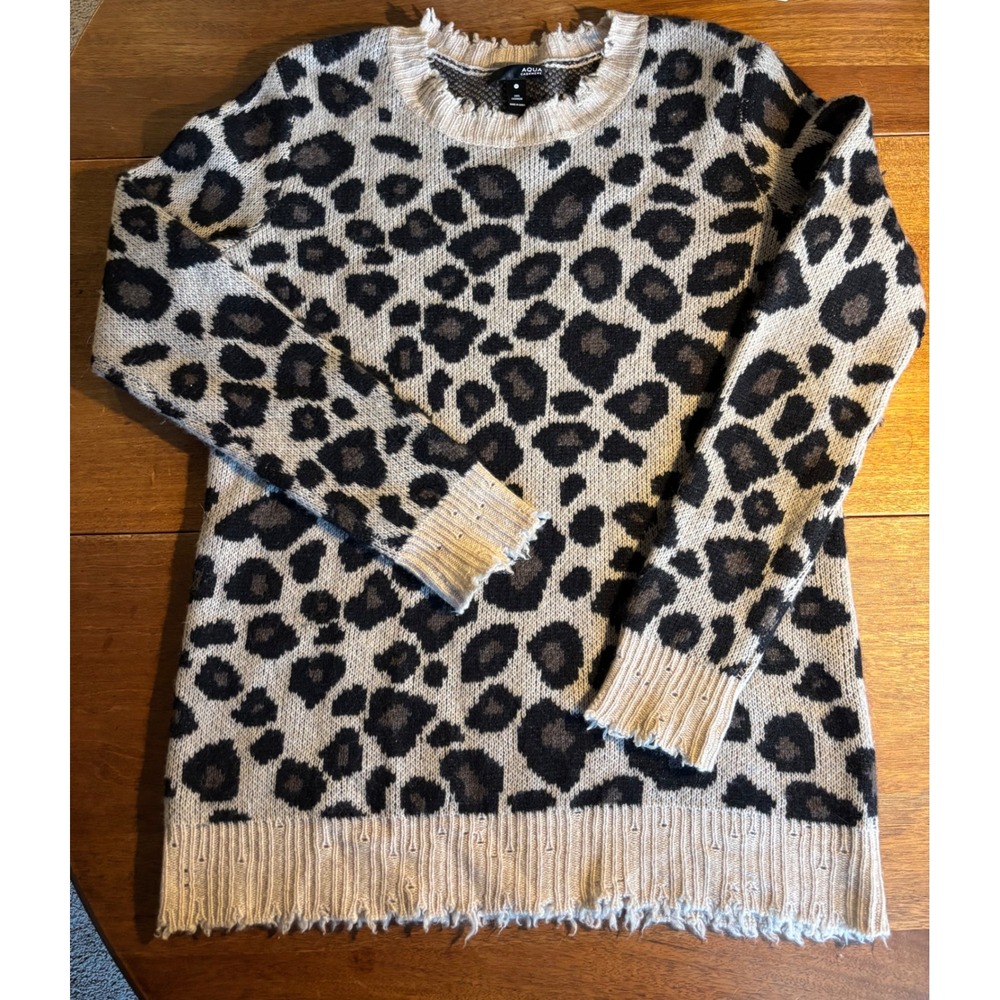 AQUA Cashmere Leopard Print Sweater Distressed Trim Crew‎ Neck NWOT Size M